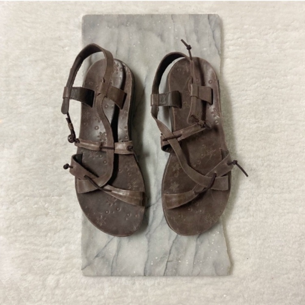 Chaco Leather Sandals Size 9 Brown Fabric Multi-Strap Boho Hippie Sporty